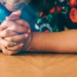 Orar conforme a la voluntad de Dios – Charles Stanley